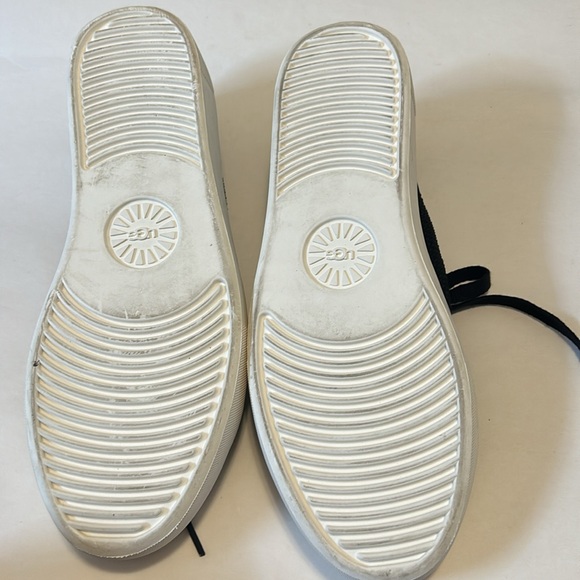 UGG Zilo Knit - Picture 7 of 12